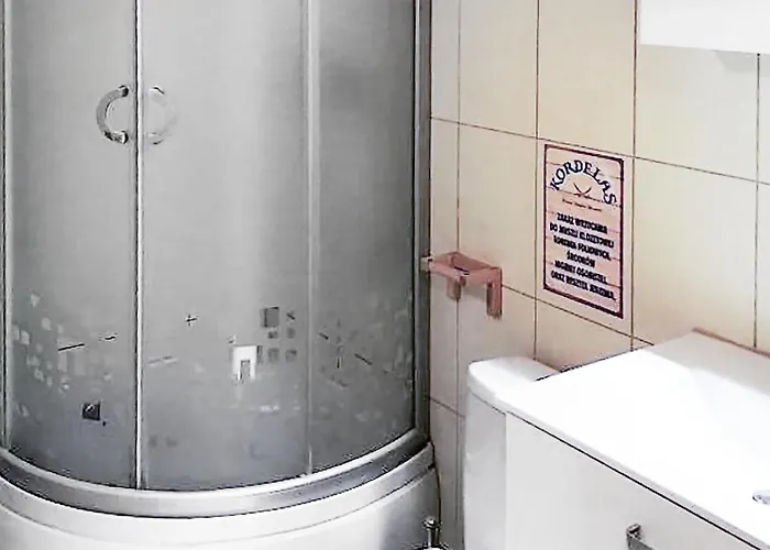 1 Bedroom Stunning In Feriehus Rewal